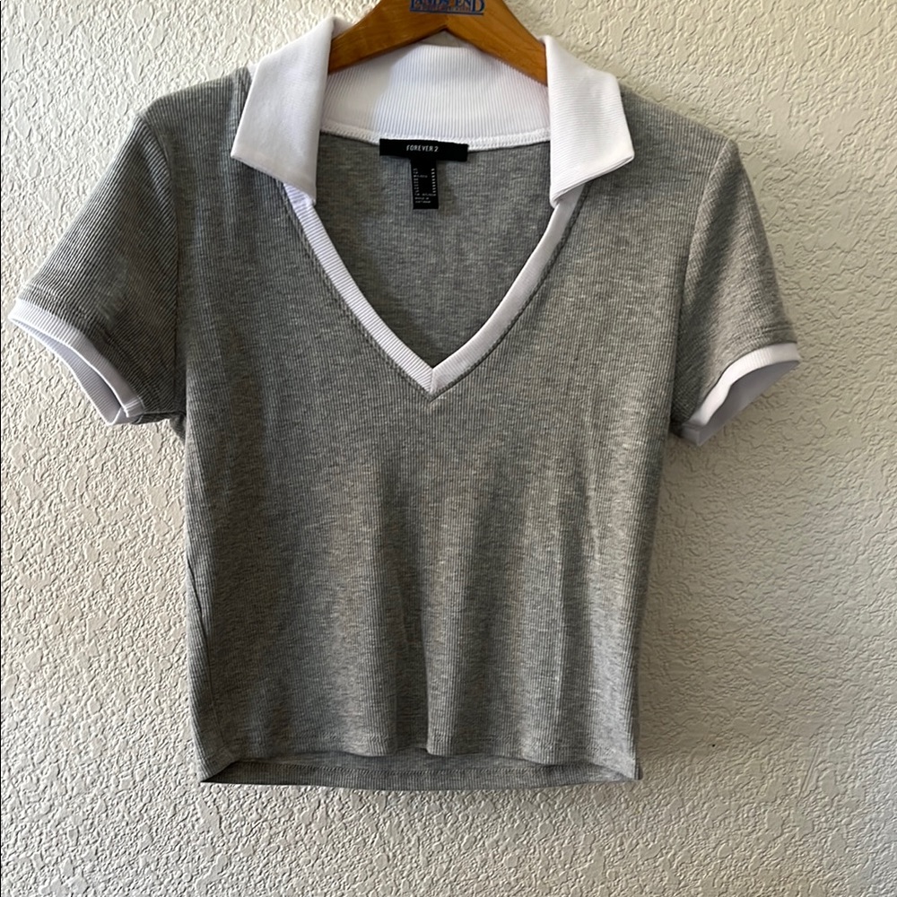 Gray Collared V-Neck Top